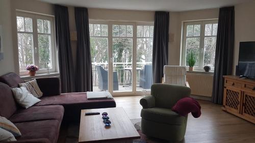 Villa Seepferdchen Wohnung 07 — 4-Star Luxury Hotel in Ostseebad Kuehlungsborn, Germany