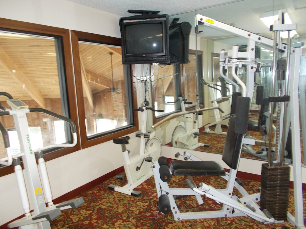 Royalton Inn and Suites Wilmington - photo 12