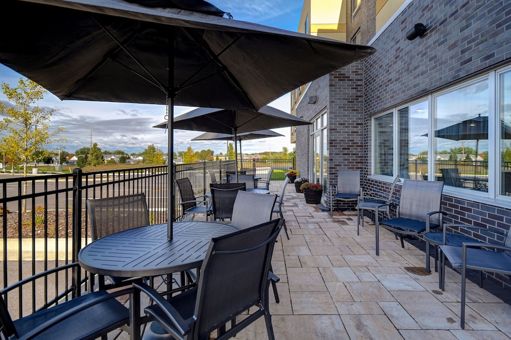 Fairfield Inn & Suites by Marriott Grand Rapids Wyoming - photo 35