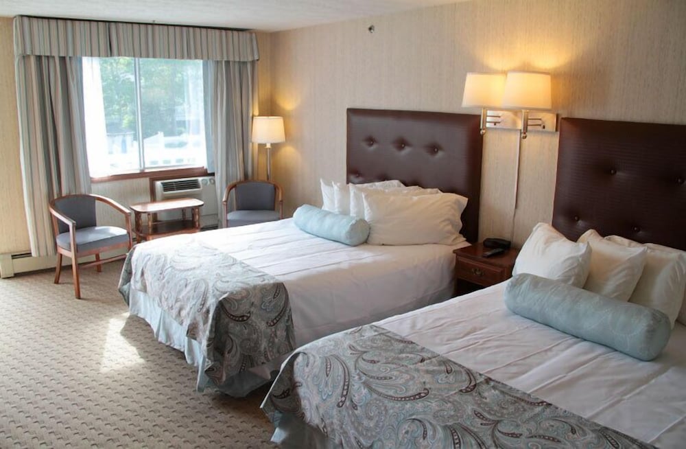 Rhumb Line Resort - photo 8