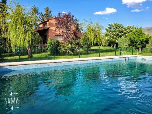 Sama Atalaya - carbon neutral hotel in Trescasas