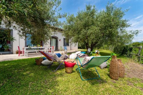 Villa Nature & Relax Taormina by Harmony House — 4-Star Luxury Hotel in Nunziata, Italy