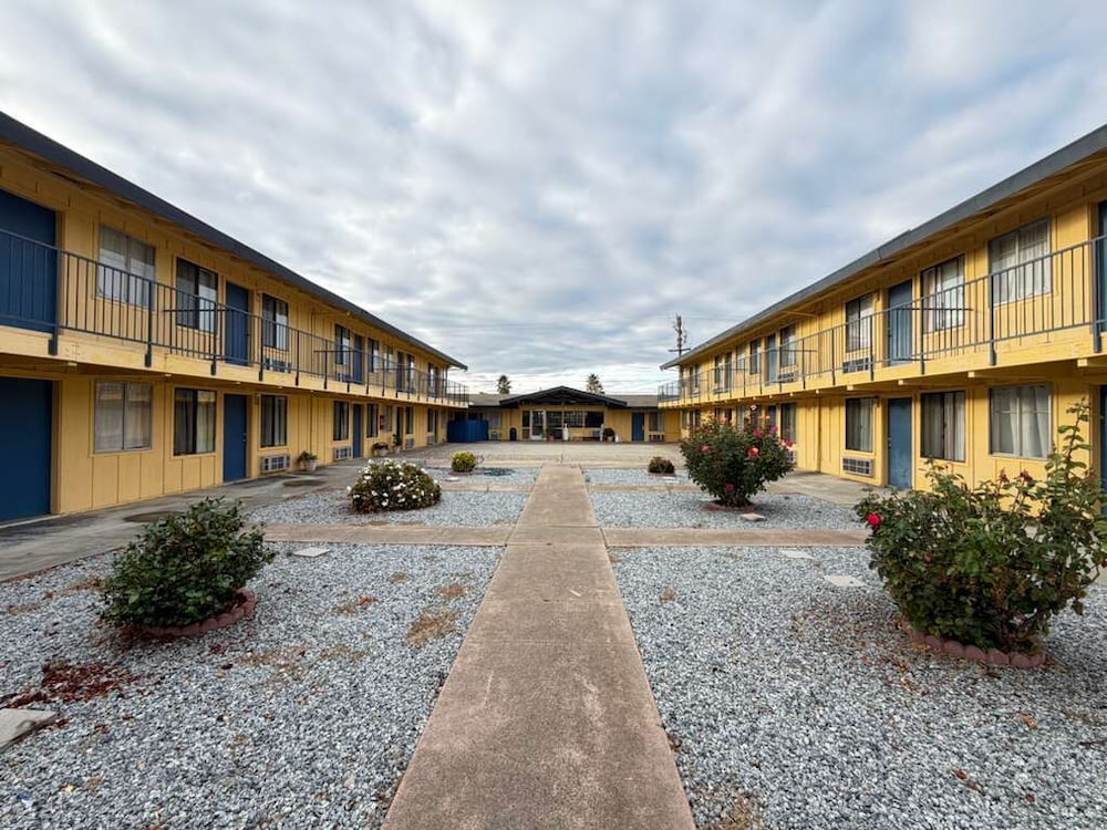 Royal plams - carbon neutral hotel in Concord
