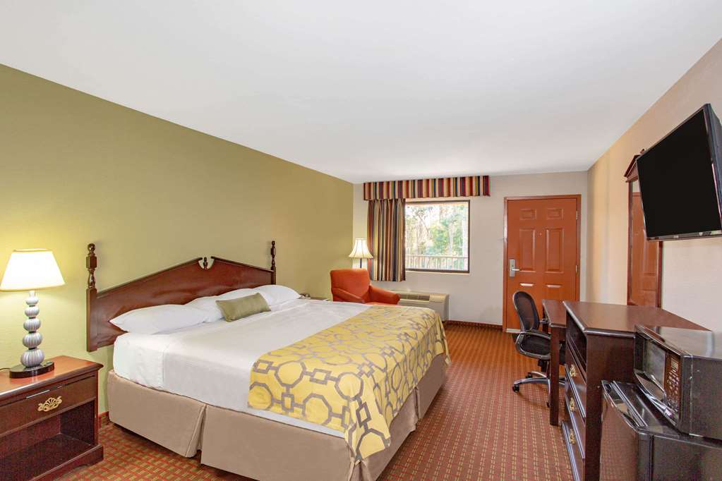 Baymont by Wyndham Midway Tallahassee - photo 13