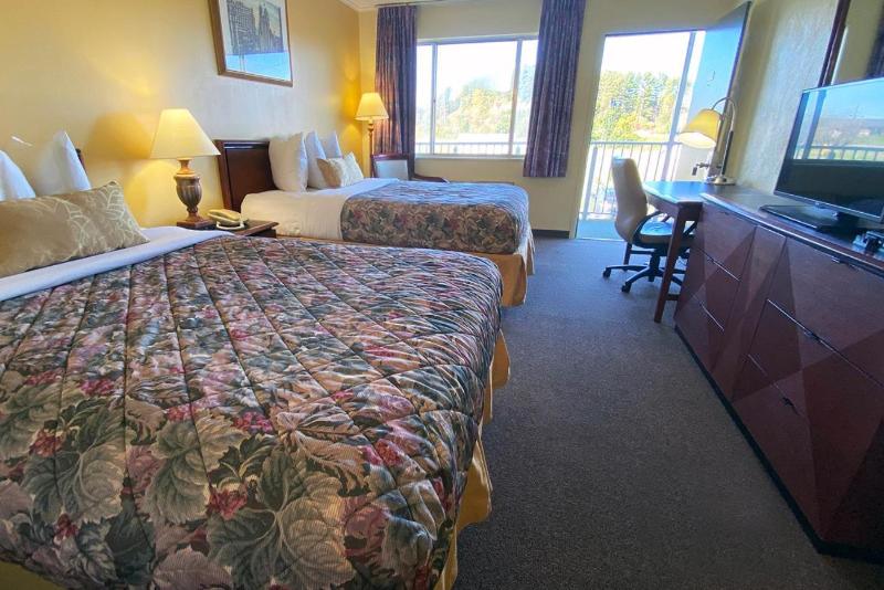 Lake Logan Inn - photo 23