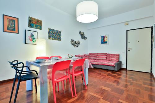 GuestHost Happy House 200m from the beach — 4-Star Luxury Hotel in Salerno, Italy