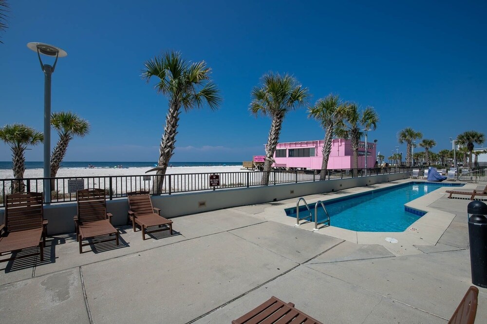 Phoenix All Suites Hotel 404 1 Bedroom Condo - photo 18