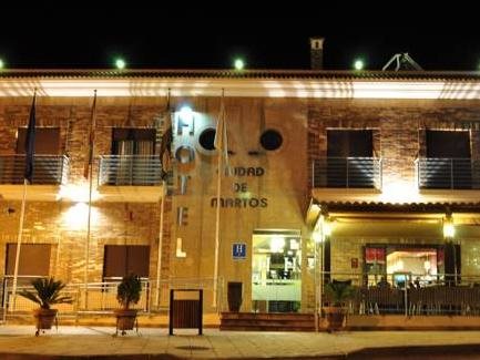 Hotel Ciudad de Martos — hotel in Martos