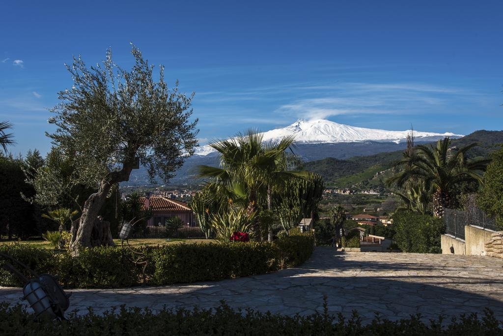 Villa Carly Taormina apartment with private pool — 4-Star Luxury Hotel in Taormina, Italy