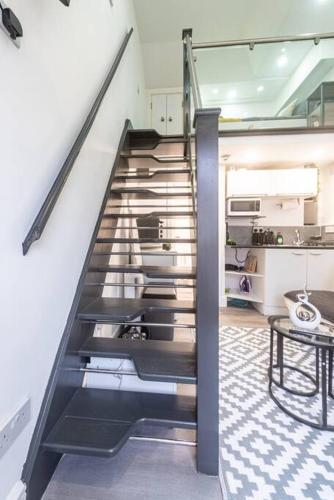 Quirky Studio in Central Reading