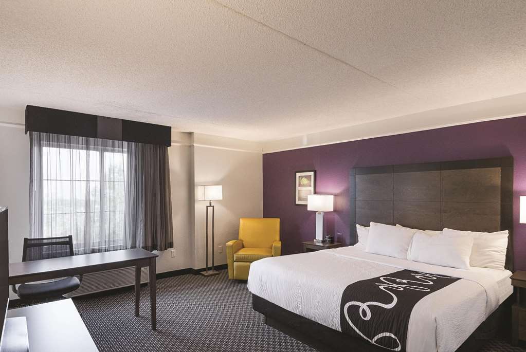 La Quinta Inn & Suites by Wyndham Orem University Pwy Provo - photo 36