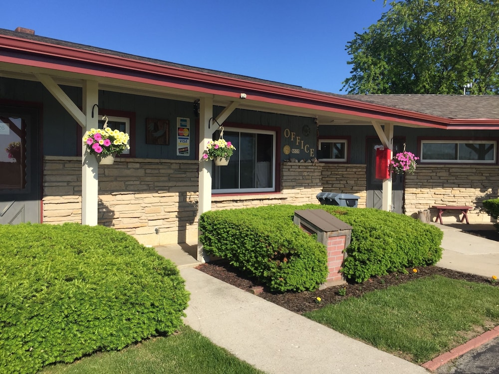 Wisconsin Aire Motel By OYO Random Lake - photo 29