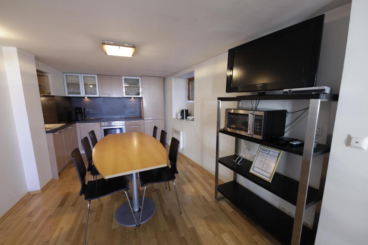 Airhome Tower Apartment