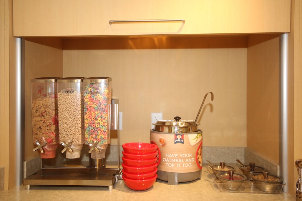 TownePlace Suites by Marriott Charleston North Charleston - photo 19