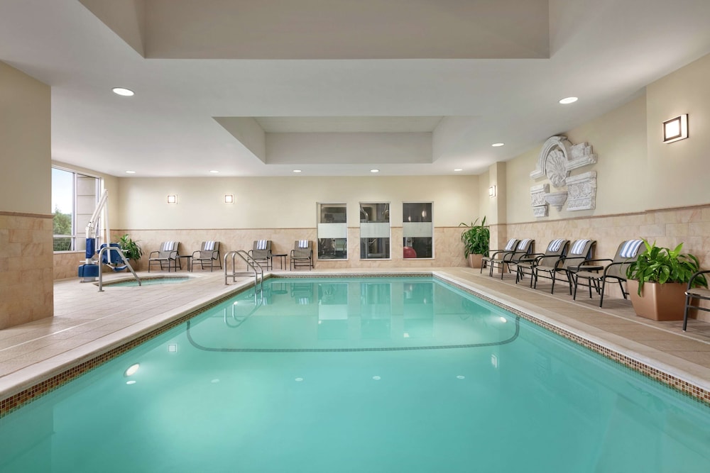 Hampton Inn & Suites Washington Dulles International Airport - photo 22