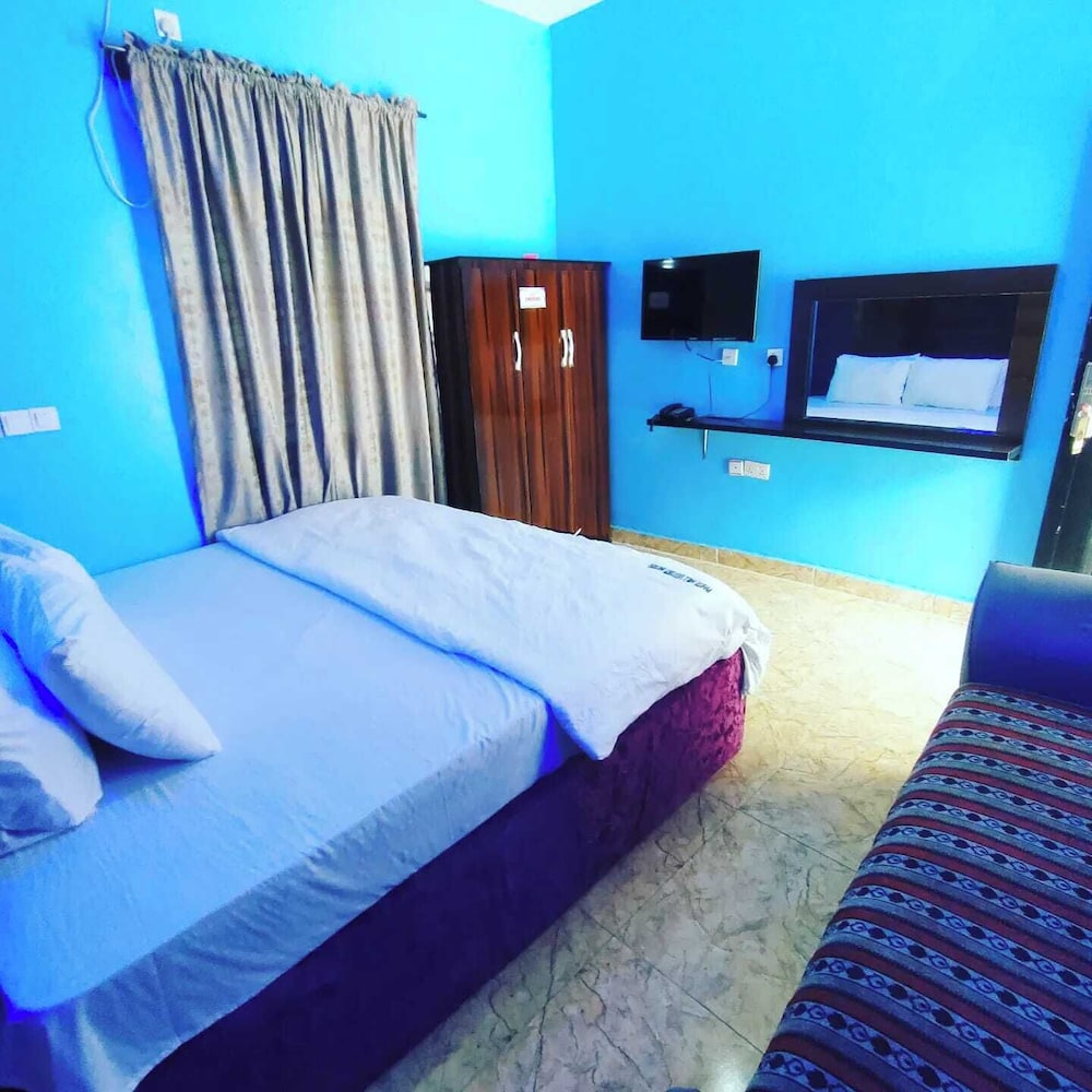 Whitehill Luxury Hotel — Gombe — photo 2