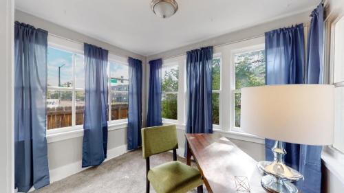 Chic Denver Family Retreat Free Parking & Prime Location in Denver, United States