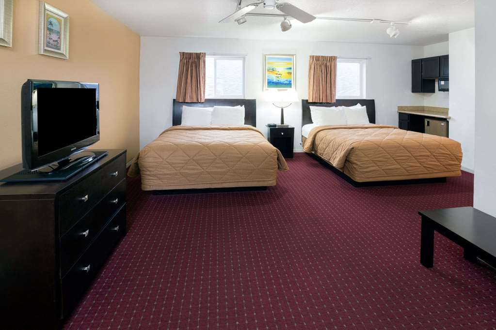 Days Inn by Wyndham Newport OR - photo 10