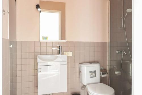 Cozy and Stylish Apt Next to Stamba and Rooms