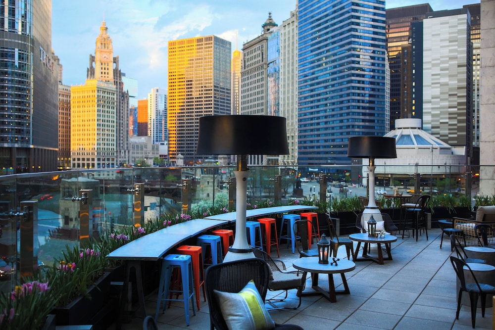 Renaissance Chicago Downtown Hotel - photo 77
