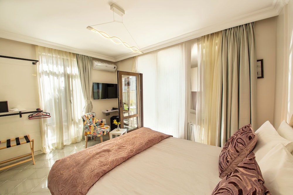 Poseidon Kınalıada Pansiyon in Adalar, Turkey