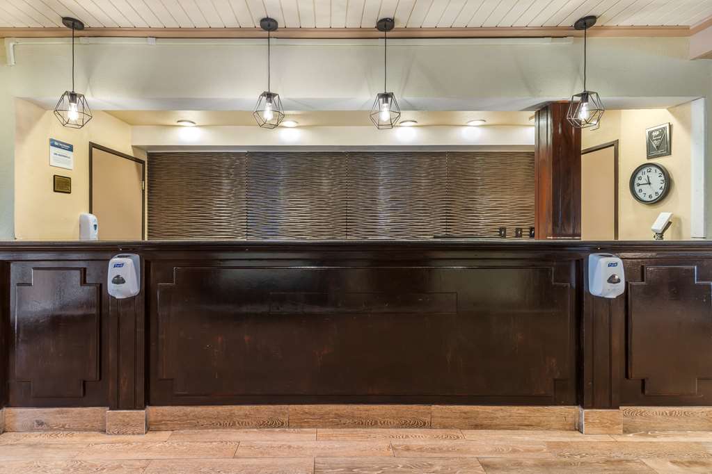 Best Western John Muir Inn - photo 2