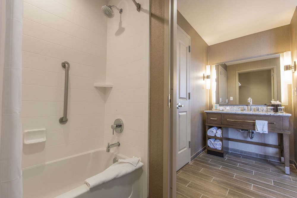 Homewood Suites Houston Downtown - photo 21