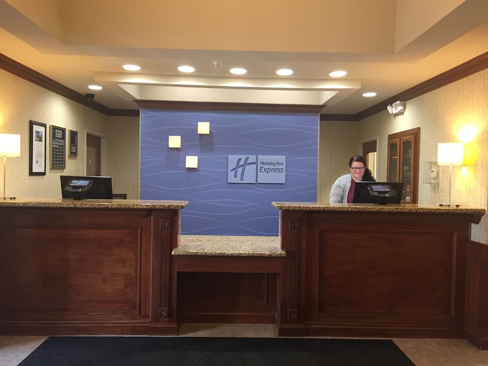 Holiday Inn Express & Suites Howell by IHG - photo 46