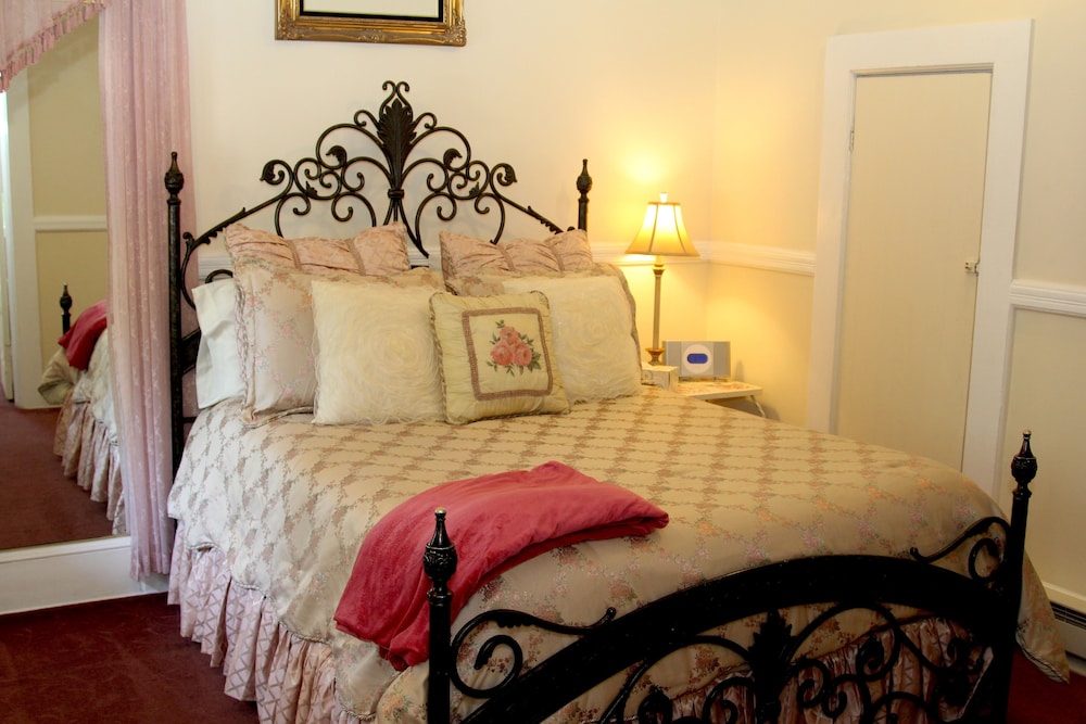 Monarch Cove Inn - photo 42