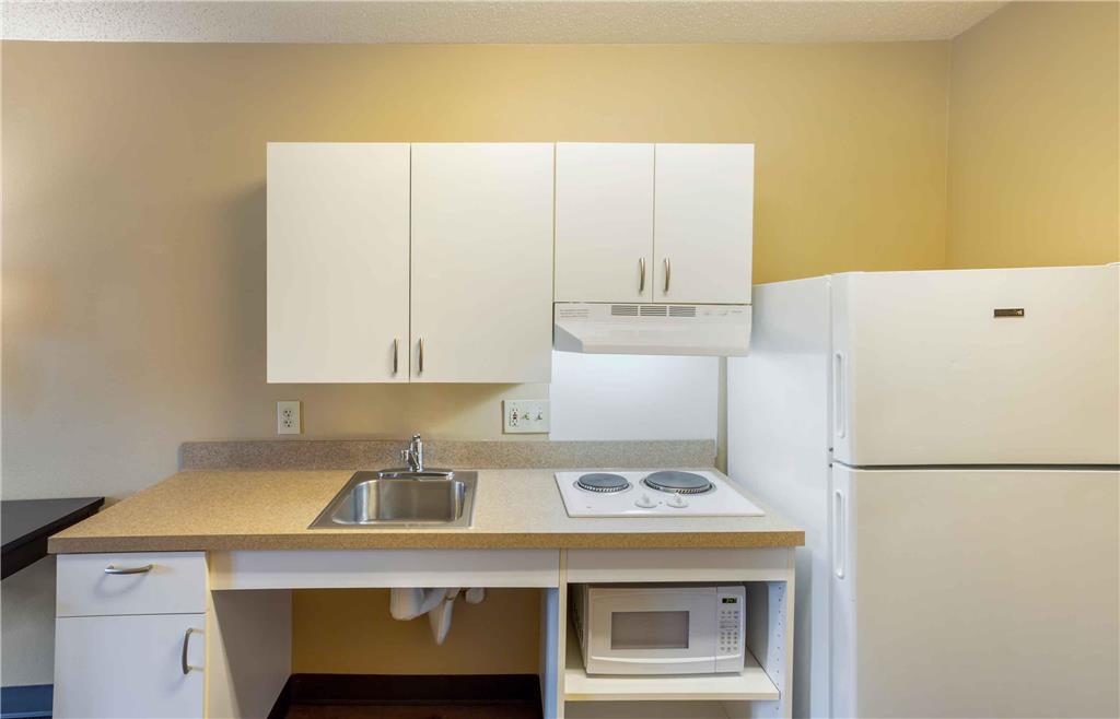 Extended Stay America Suites New York City LaGuardia Airport - photo 18