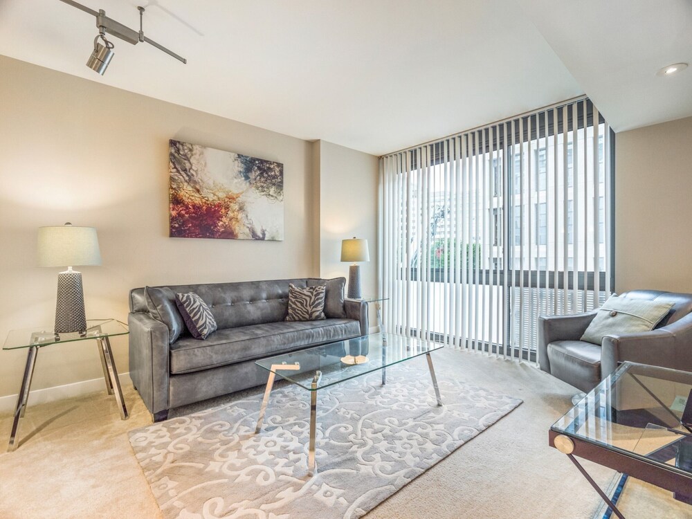 Global Luxury Suites At The National Mall — 4-Star Luxury Hotel in Washington, United States