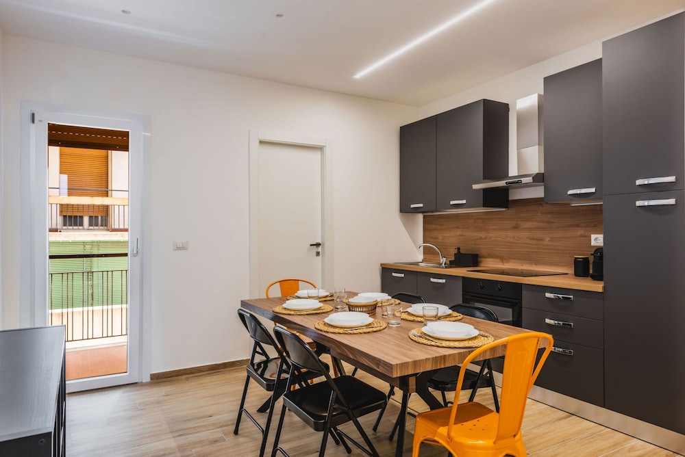 Casa Eleonora con Balcone by Wonderful Italy — 4-Star Luxury Hotel in Catania, Italy
