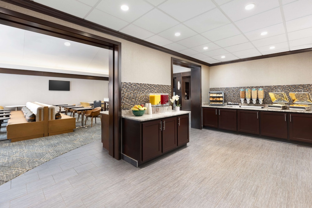 Homewood Suites by Hilton Portsmouth - photo 28