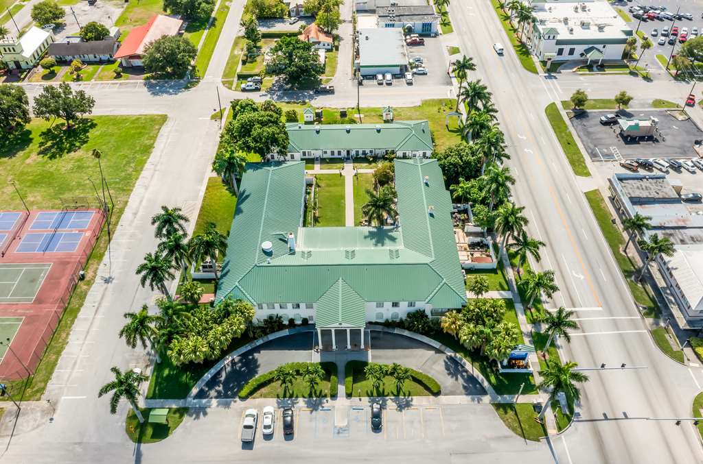 Americas Best Value Inn Historic Clewiston Inn - photo 6