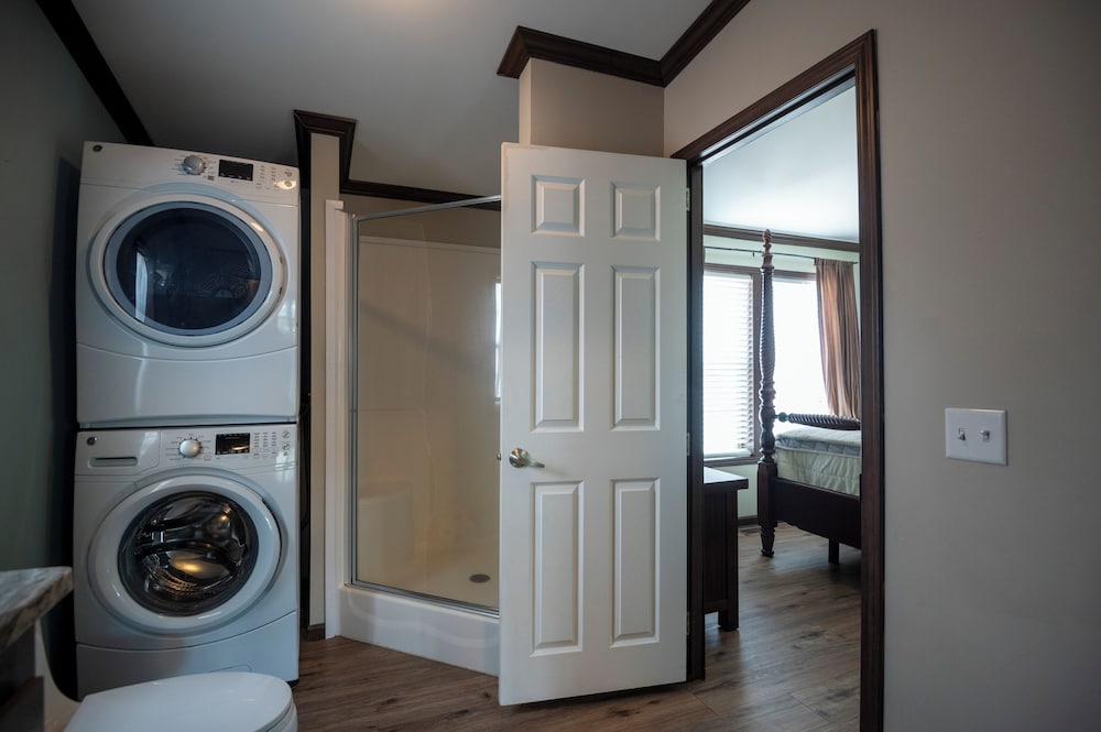 Swan Lake Resort Rentals - photo 179