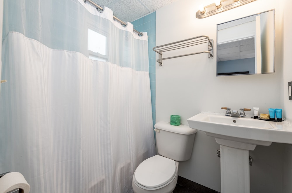 Hammock Inn & Suites North Beach Hotel - photo 21