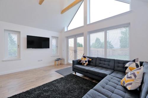 Contemporary Luxury Lodge Aberdeen West — Blackburn — photo 3