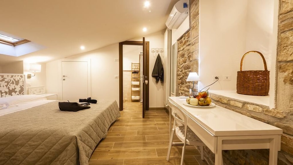 Appartamento La Fontana Di Assisi — 4-Star Luxury Hotel in Assisi, Italy
