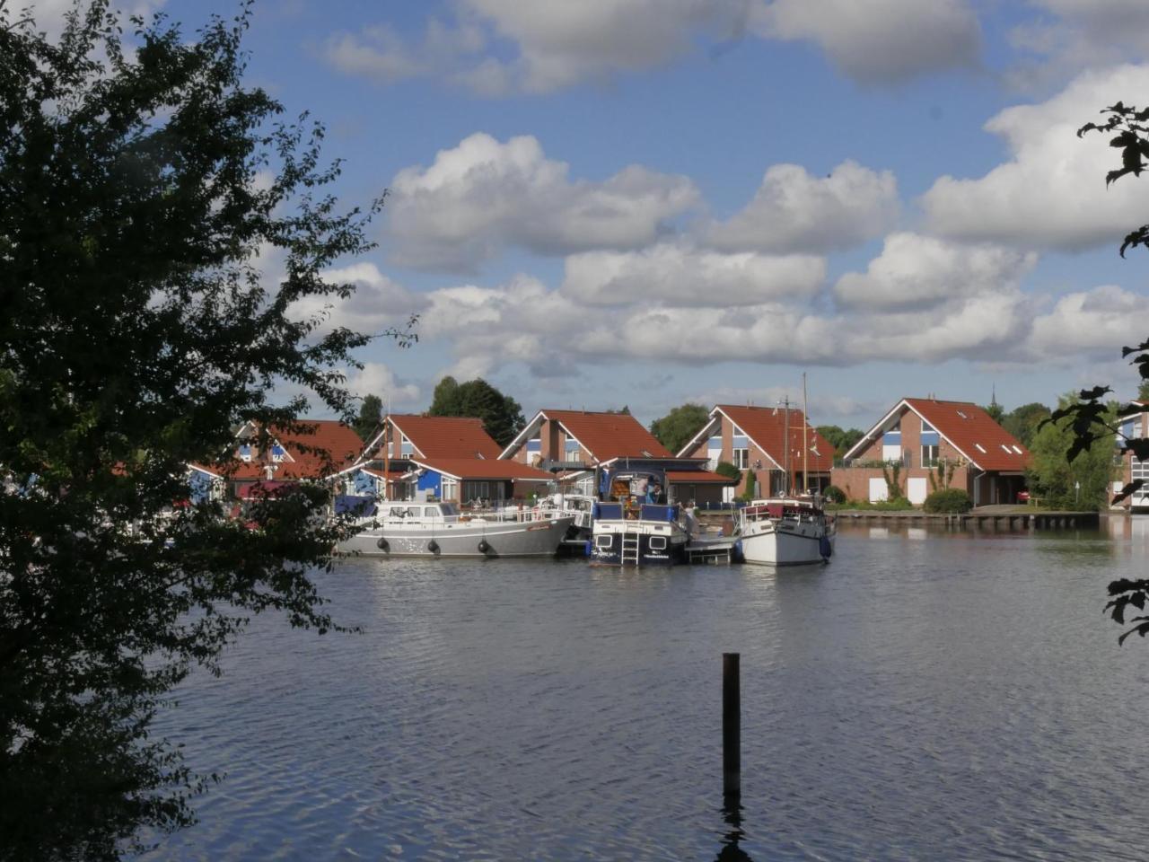 Käptn's Koje — 4-Star Luxury Hotel in Weener, Germany