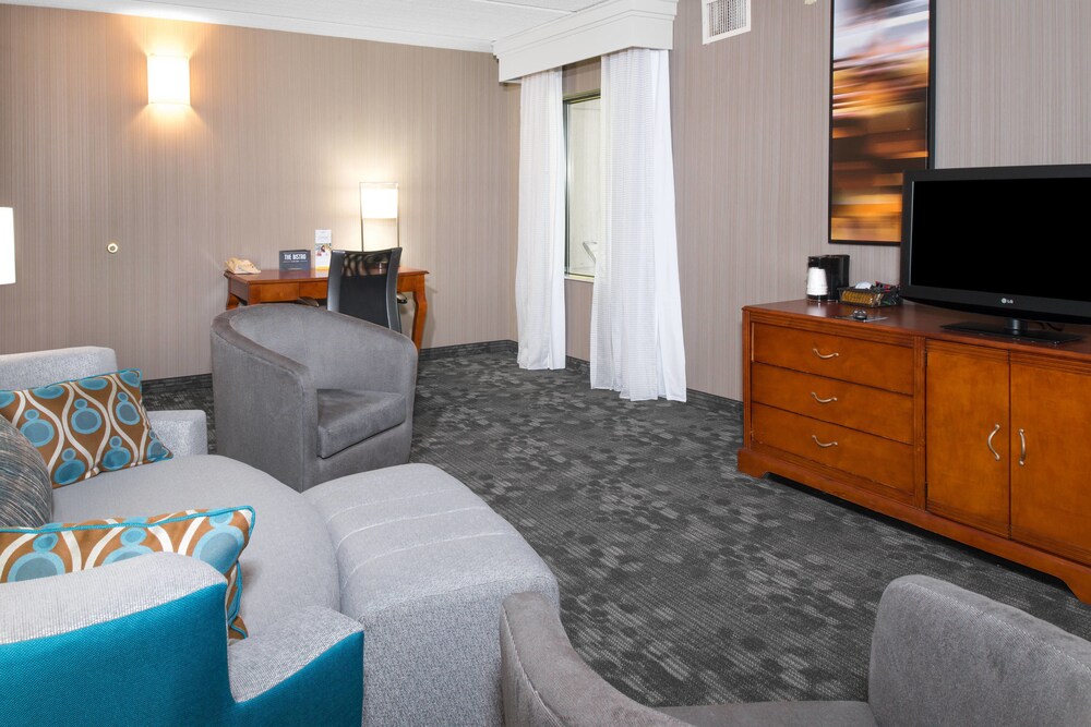 Courtyard by Marriott Charlotte Gastonia - photo 17