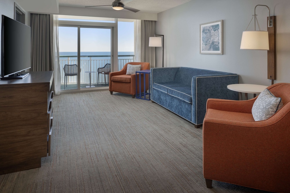 Hampton Inn & Suites Myrtle Beach Oceanfront - photo 30