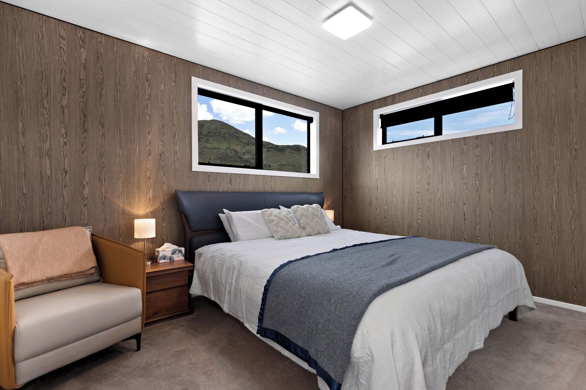 The Headley Loft — 4-Star Luxury Hotel in Queenstown, New Zealand