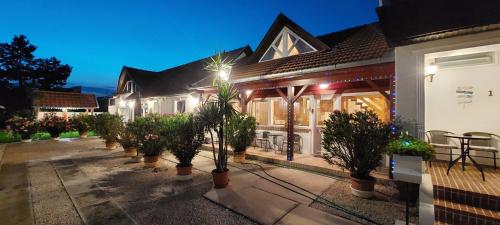 Teodor Apartman — 4-Star Luxury Hotel in Gyula, Hungary