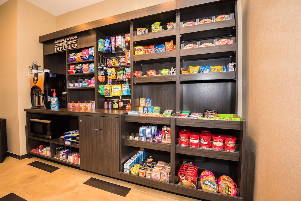 Candlewood Suites Ft Walton Bch Hurlburt Area by IHG - photo 36