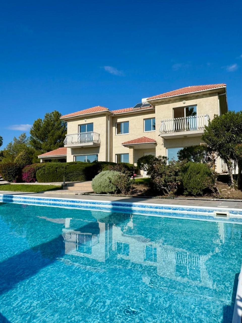 White Cove Villa Limassol — 4-Star Luxury Hotel in Pyrgos, Cyprus