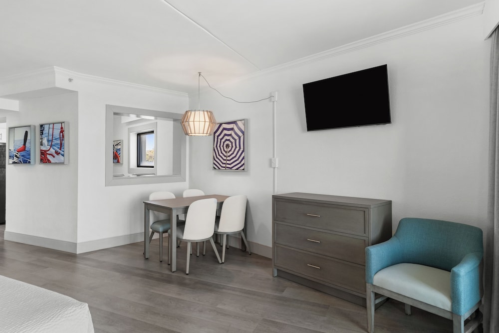 Compass Cove Resort - photo 239