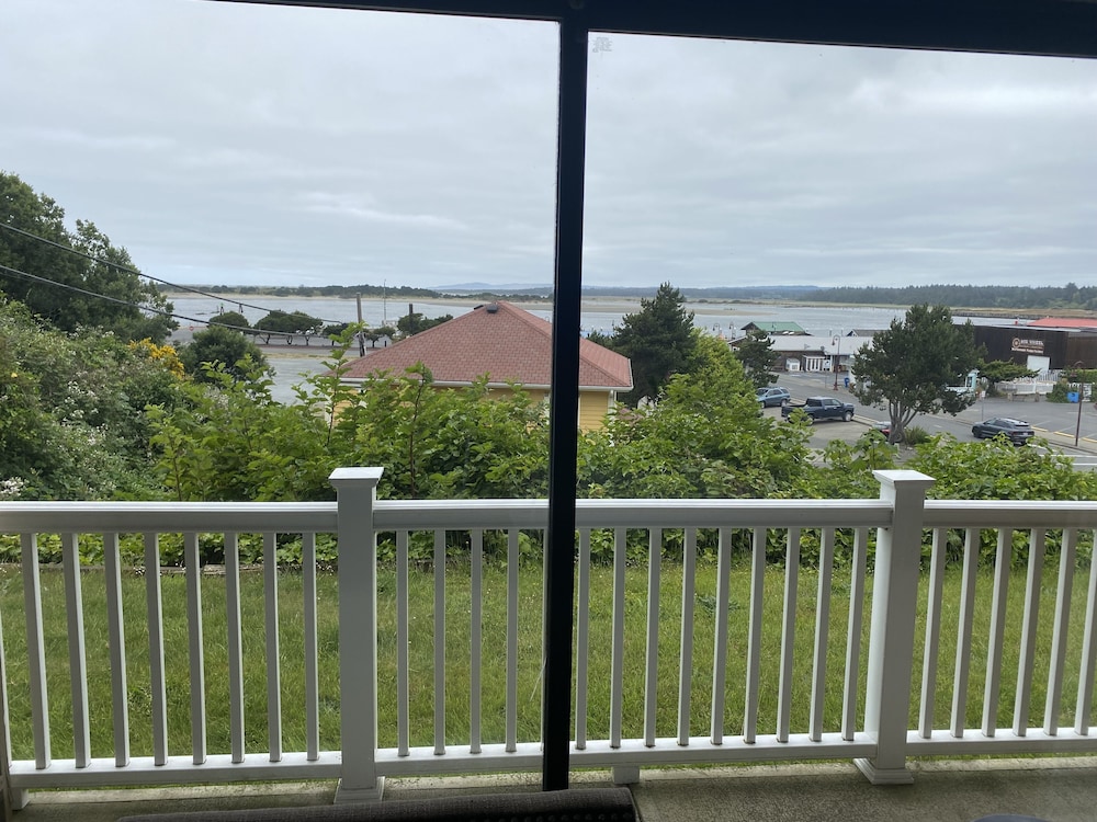 Bandon Inn - photo 38