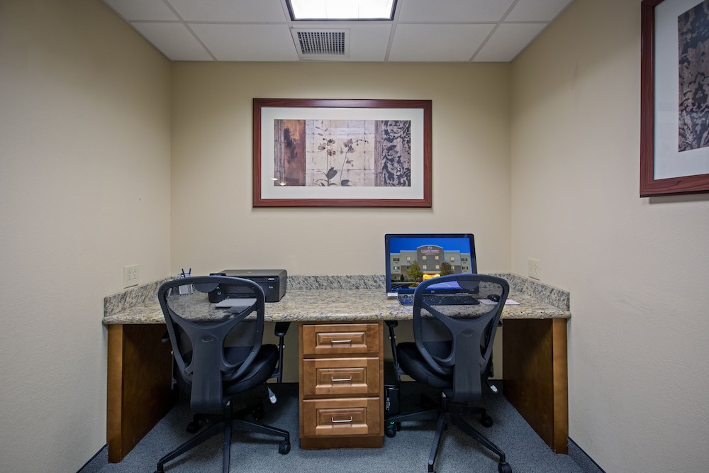 Candlewood Suites Perrysburg by IHG - photo 24