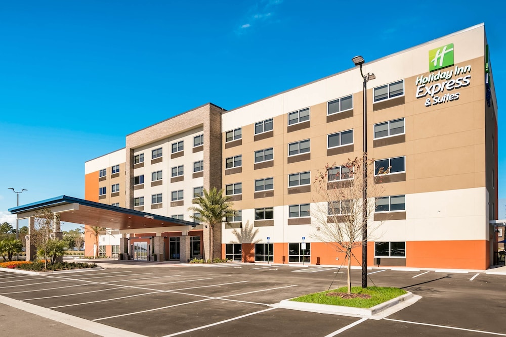Holiday Inn Express & Suites Jacksonville Town Center by IHG - photo 2