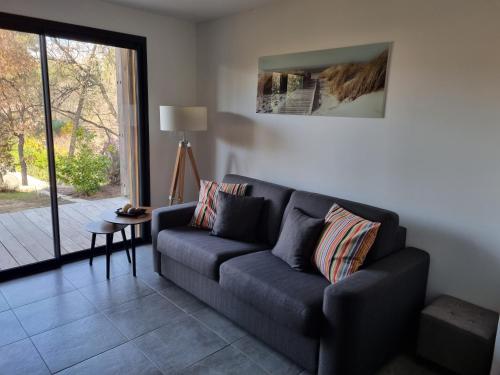 Rez De Jardin Avec Vue Sur la Sainte Victoire in Rousset, France